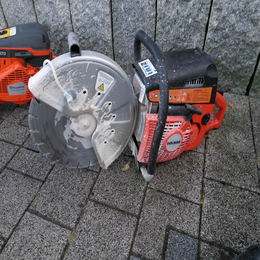 Motorflex , für Schneid und Trennarbeiten in Beton und Asphalt bis Schnitt Tiefe 120 mm